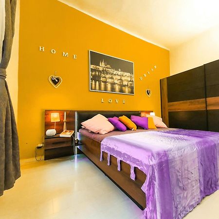 Apartment In The Center Of Praga Exterior foto